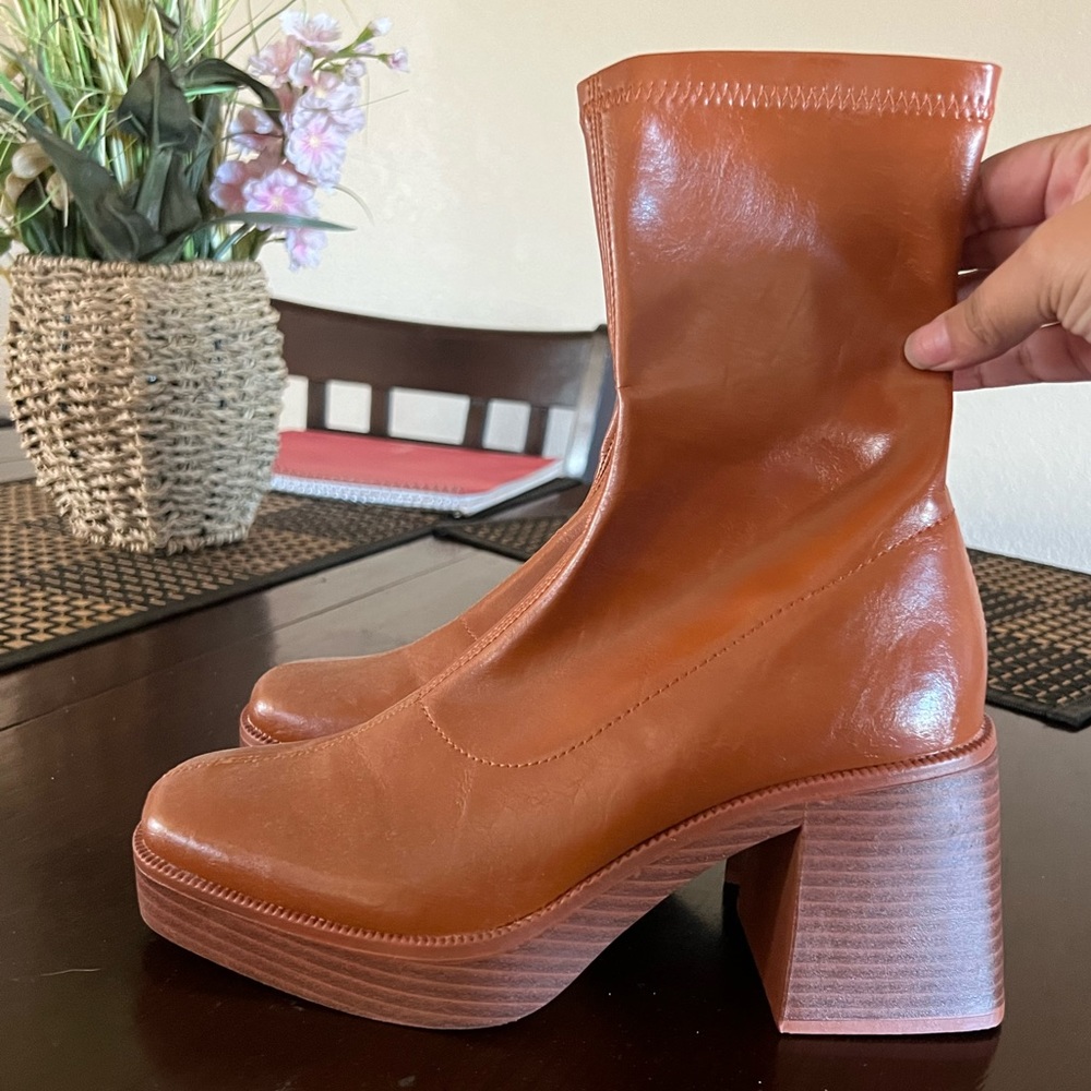 Platform boots